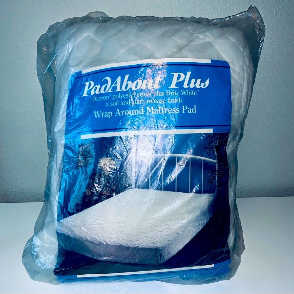 WHITE QUEEN SIDE MATTRESS COVER